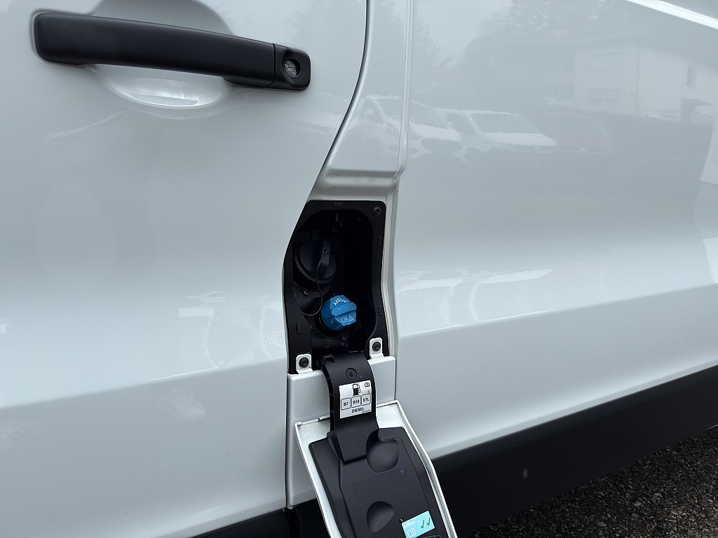 927898_1406645936424_slide bei Auto ROC in